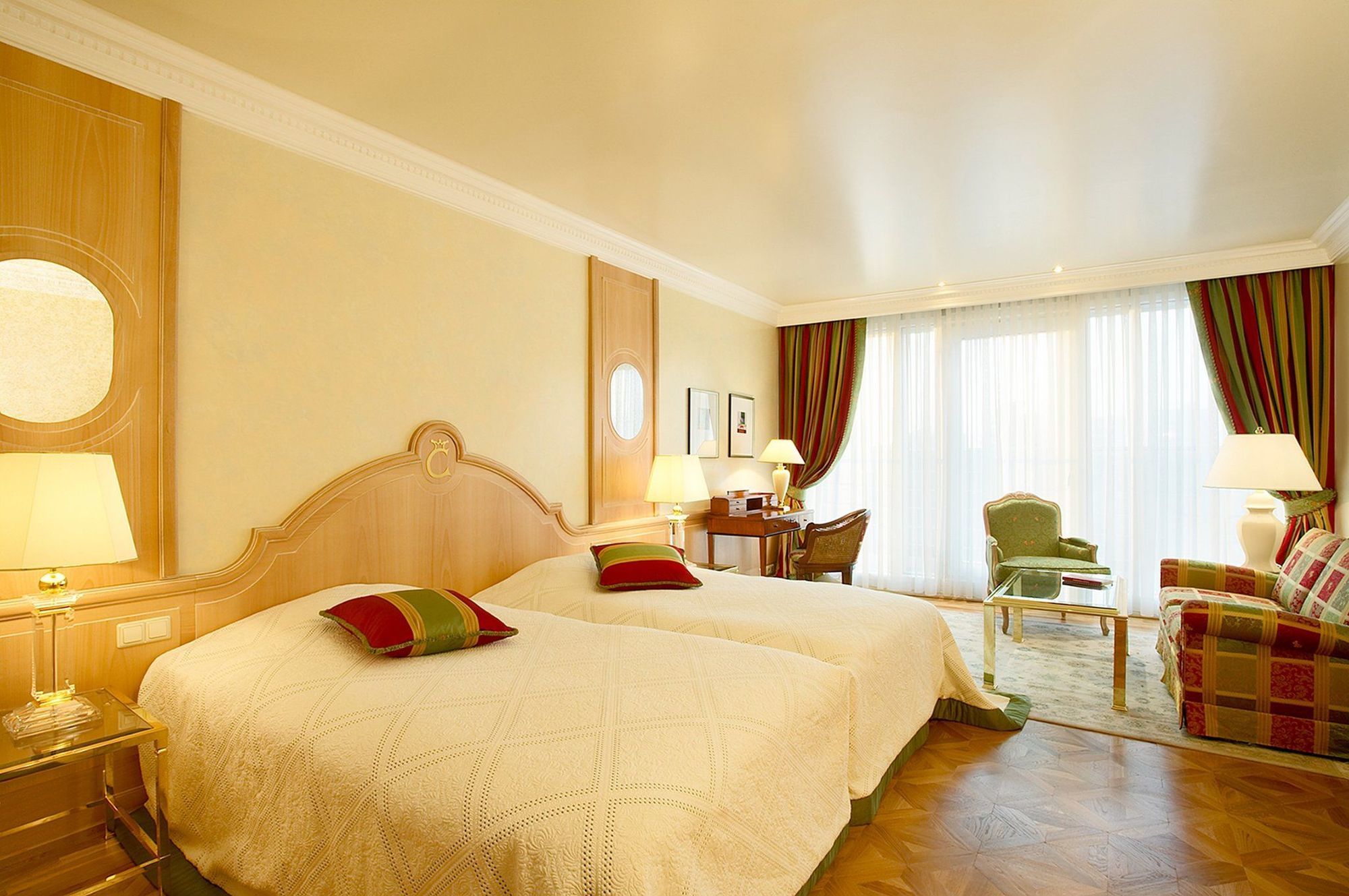 Colombi Hotel Freiburg im Breisgau Værelse billede A room at the Hotel de la Tour