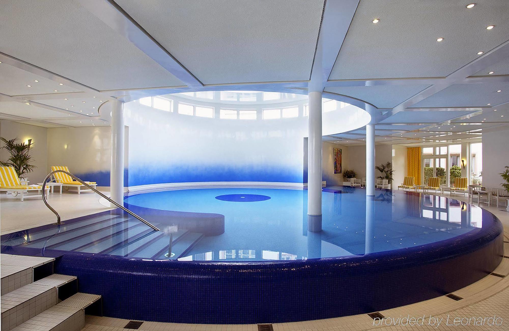 Colombi Hotel Freiburg im Breisgau Faciliteter billede The pool at the Hotel de la Paix